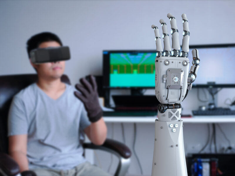 Digitale innnovaties in de zorg - OchtendMensen - robotarm